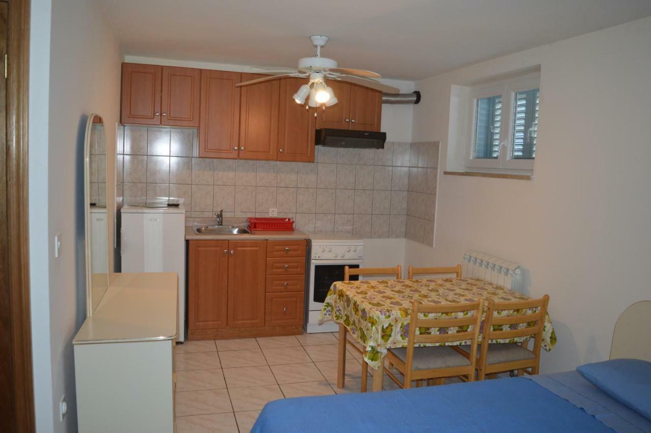 Apartments Charlie Krk Town Dış mekan fotoğraf